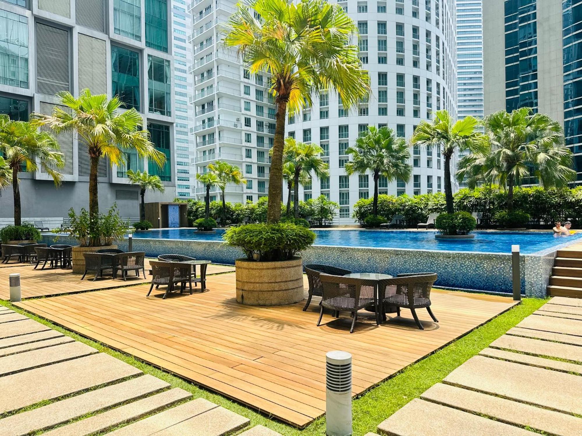Soho Suites Klcc By Comfort Suites Kuala Lumpur Extérieur photo