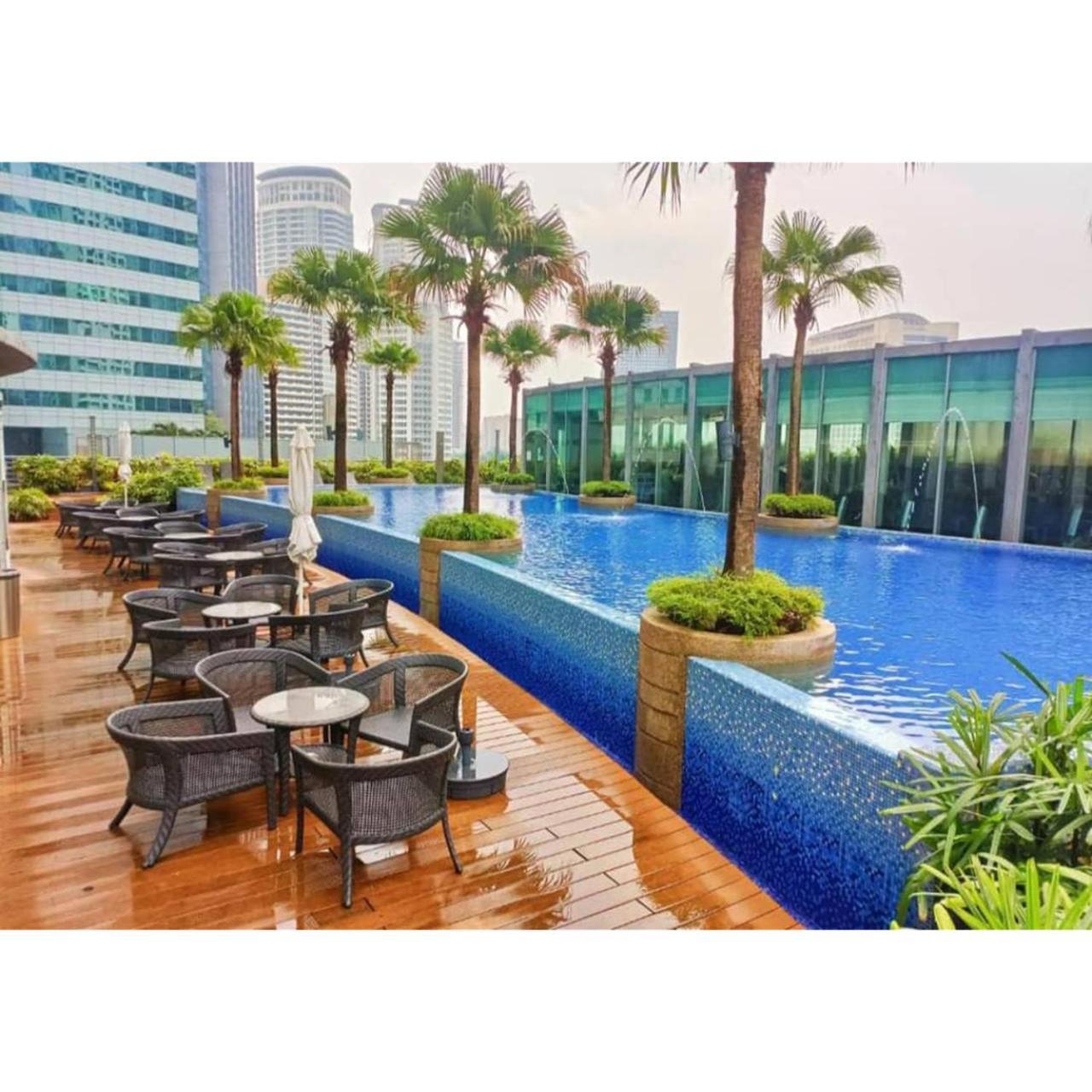 Soho Suites Klcc By Comfort Suites Kuala Lumpur Extérieur photo
